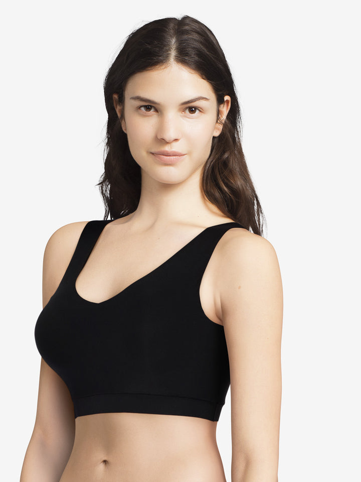 Chantelle Soft Stretch Padded V-Neck Crop Top Wireless Lounge Bra in Black